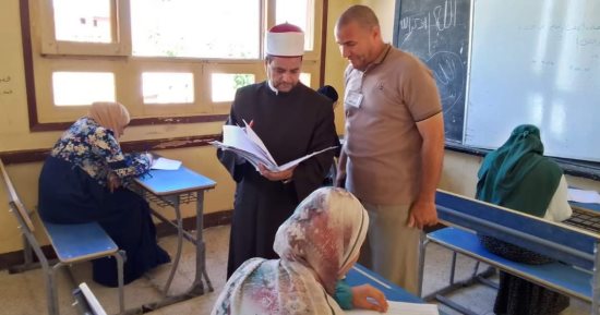 مدير أزهر الإسماعيلية يتفقد امتحانات الشهادة الثانوية شرق قناة السويس