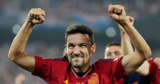 آخرهم نافاس.. 14 لاعبًا توجوا بلقب كأس أمم أوروبا مرتين