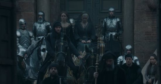 جنازة جيهيريس وعصبية والده أول أحداث الحلقة الثانية من House of the Dragon 2