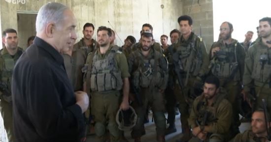 نتنياهو يتفقد جيش الاحتلال ويؤكد: سنحقق كل أهدافنا حتى النصر
