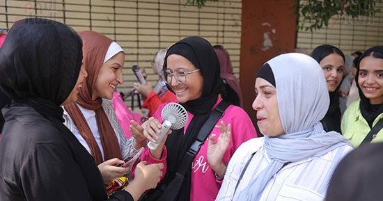اللغة الأجنبية الثانية ترسم البسمة على وجوه طلاب الثانوية العامة 