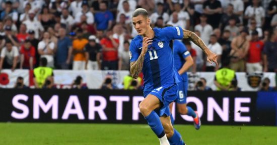 مهاجم سلوفينيا يتصدر قائمة أسرع لاعبى يورو 2024