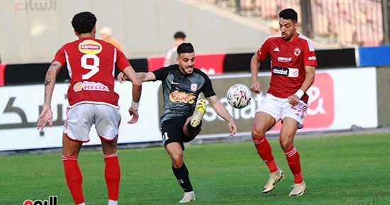 30 دقيقة.. الأهلي يضغط على فاركو لتسجيل هدف التقدم