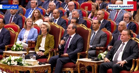 الرئيس السيسى: لدينا فرص كبيرة جدا للاستثمار داخل مصر