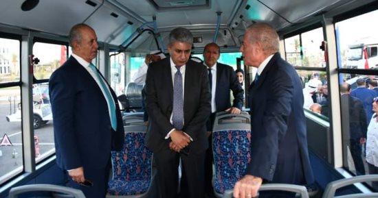 تدشين 5 حافلات كهربائية في شرم الشيخ بتكلفة 50 مليون جنيه.. صور