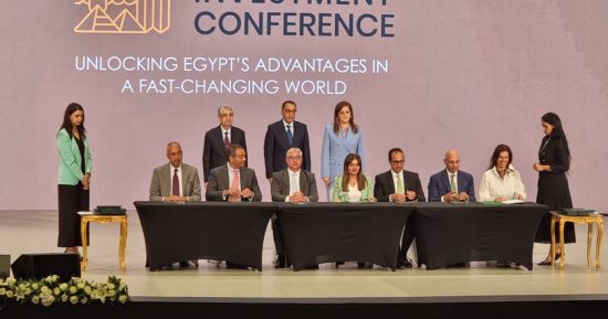 4 مشروعات لإنتاج الأمونيا الخضراء بالسخنة وشرق بورسعيد باستثمارات 31,4 مليار يورو