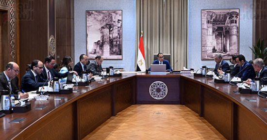 شراكة استثمارية جديدة بين الدولة والقطاع الخاص بالساحل الشمالى.. رئيس الوزراء: حريصون على أن يكون الساحل الشمالى لمصر وجهة لمختلف أجهزة الدولة لتعظيم قطاع السياحة.. وهشام طلعت: تريليون جنيه استثمارات بالمشروع