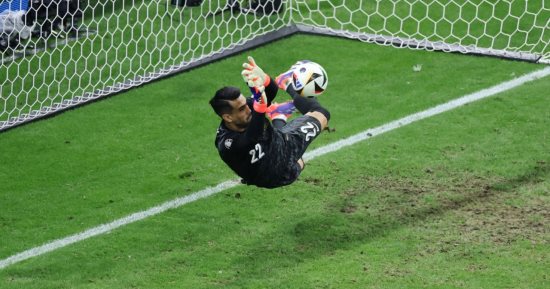 اليويفا يحتفل بـ كوستا بعد قيادة البرتغال لربع نهائي يورو 2024.. فيديو
