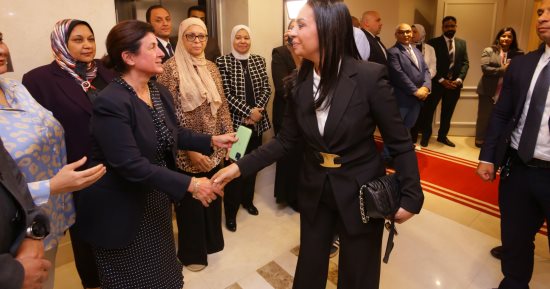 الدكتورة مايا مرسى تصل مقر وزارة التضامن فى العاصمة الإدارية.. صور
