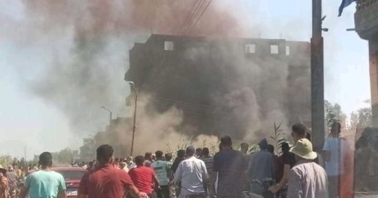 السيطرة على حريق ضخم إثر انفجار أسطوانة داخل ورشة وتفحم سيارتين فى الدقهلية