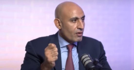 تحديات تواجه وزير التعليم الجديد.. تطوير الثانوية العامة واستكمال بناء المناهج الجديدة وتعيين المعلمين لسد العجز وتوسيع الشراكة مع القطاع الخاص بالمدارس.. ووضع ضوابط تحكم مصروفات المدارس الخاصة والدولية أبرزها