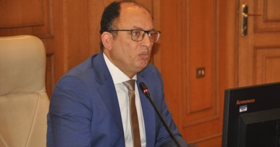 رئيس جامعة حلوان يوجه عمداء الكلية بضرورة الانتهاء من إعلان النتائج