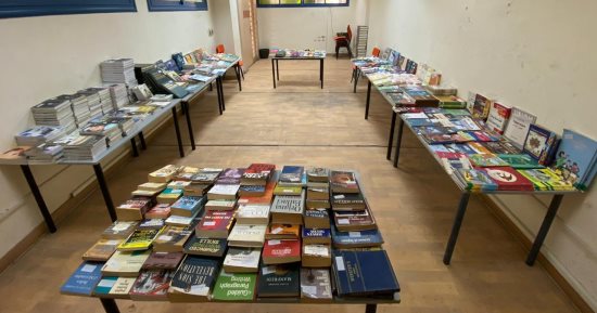 معرض لبيع الكتب فى مكتبة المستقبل بأسعار رمزية