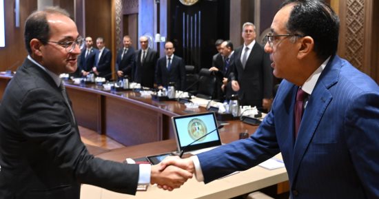 مدبولى: الرئيس وجه بدخول قدرات كبيرة من الطاقة المتجددة على شبكة الكهرباء