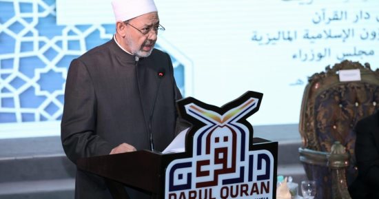 شيخ الأزهر: معاناة فلسطين مأساة العرب والمسلمين والعالم الحر