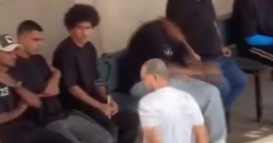 كهربا وجنش وعمرو السيسي وحسين السيد أول الحاضرين فى جنازة أحمد رفعت