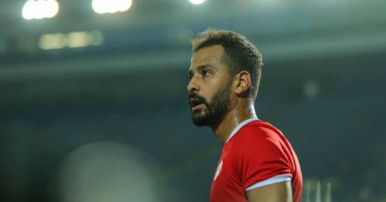 دقيقة حدادا على وفاة أحمد رفعت قبل مباراتي الدوري اليوم