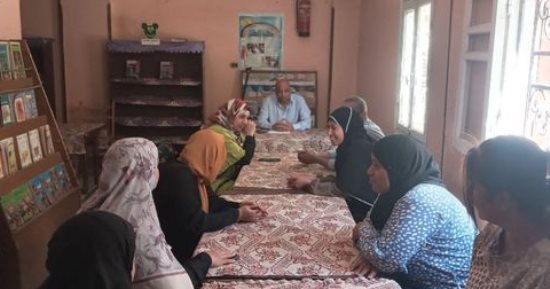الإجازة الصيفية فرصة كبرى لقصور الثقافة بالأقصر لتعزيز حب الوطن والهوية الوطنية.. لقاءات تثقيفية حول ثورة 30 يونيو ومحاضرات عن مكافحة عمل الأطفال وأثر التغيرات المناخية على الغذاء.. وورش ألوان ورسم ومسرح.. صور