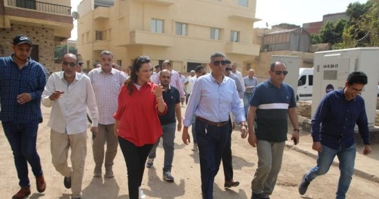 محافظ الجيزة: إنشاء موقف سرفيس لخدمة عدد من الخطوط الرابطة مع القاهرة