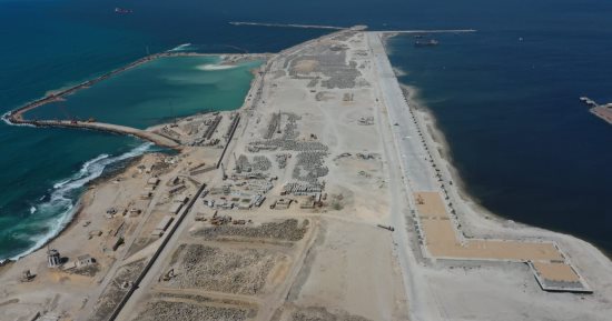 شاهد مشروع محطة الصب الجاف النظيف بميناء الدخيلة