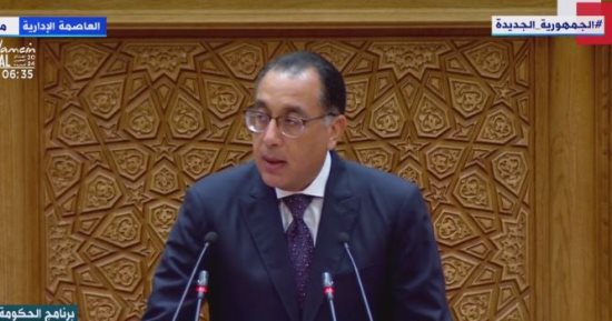 رئيس الوزراء: لن نفرط فى حصة مصر من النيل فهى تمثل الحياة لكل المصريين