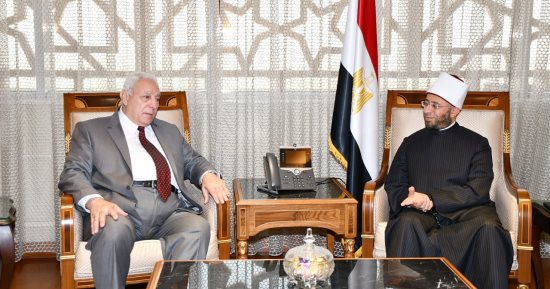 وزير الأوقاف يستقبل وكيل لجنة الشئون الدينية بمجلس النواب
