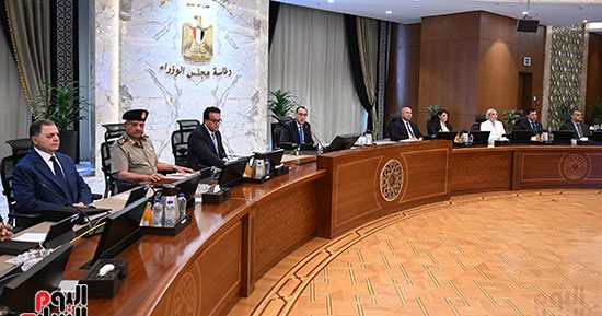 أول اجتماع للحكومة الجديدة بعد حلف اليمين الدستورية