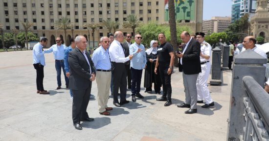 محافظ القاهرة يوجه بزيادة المسطحات الخضراء فى ميدان التحرير