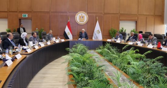 وزير التعليم العالى يرأس اجتماع مجلس المراكز والمعاهد والهيئات البحثية