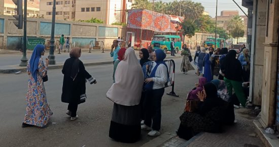 36 ألف طالب يؤدون امتحانات الثانوية العامة داخل 104 لجان بالمنوفية.. مباشر