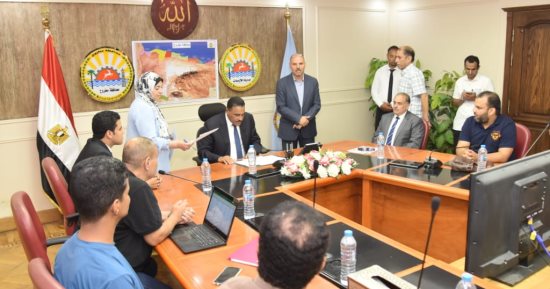 محافظة مطروح تبدأ التخطيط للمرحلة الثانية من مبادرة حياة كريمة.. صور