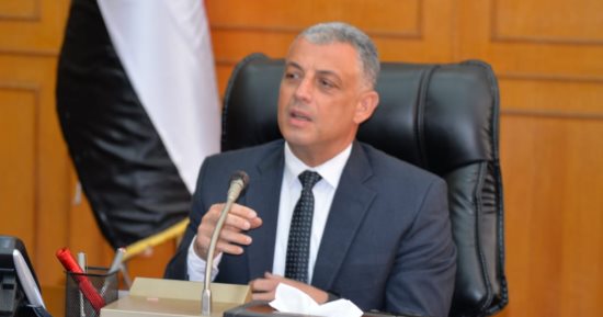 محافظ الإسماعيلية يوجِّه بفحص تراخيص الأدوار الجديدة بعدد من العمارات