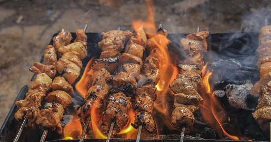 اليوم العالمي للكباب.. إزاى تحضريه في البيت على طريقة الحاتى؟