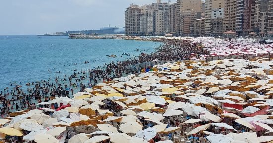  الإسكندرية ترفع شعار الشواطئ كاملة العدد