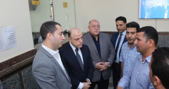محافظ كفر الشيخ يتفقد ‏المركز التكنولوجى ويتابع تلقى طلبات التصالح.. صور