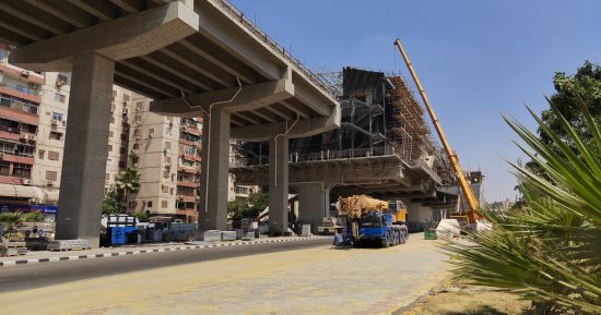 هنا يلتقى الإنجازان.. شاهد المونوريل يعانق المترو فى محطة الاستاد التبادلية