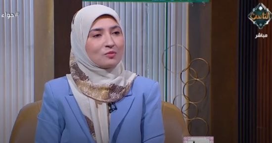 متصلة: زوجى بيخونى وعاوزة اطلق؟.. عضو بفتوى الأزهر: الطلاق ليس حلا.. فيديو
