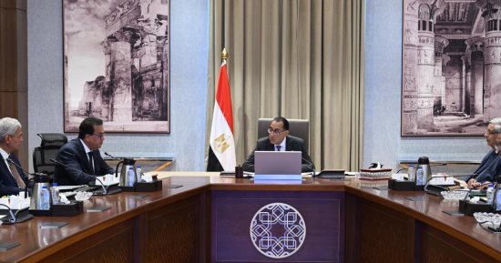 رئيس الوزراء يترأس اجتماع المجلس القومى للسكان.. مدبولى: ملف السكان يحظى باهتمام مختلف أجهزة الدولة.. تضمين المناهج التعليمية الإشارة لأهمية تنظيم الأسرة.. ووزير الأوقاف يحذر من خطاب مغلوط عن كثرة الأبناء