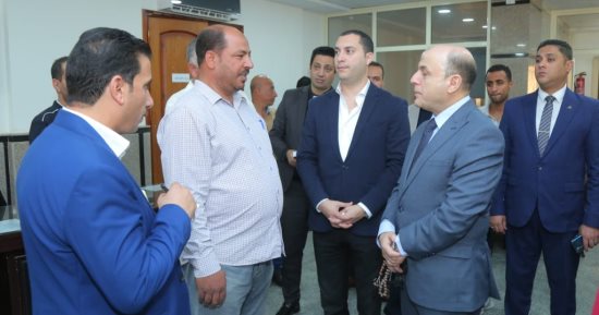 محافظ كفر الشيخ يتفقد ‏المركز التكنولوجى لخدمة المواطنين ويتابع منظومة التصالح