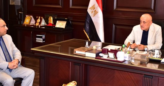 محافظ الأقصر يستقبل رئيس جامعة طيبة التكنولوجية لبحث التعاون المشترك