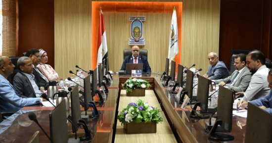 جامعة الأقصر تناقش استعدادات العام الجامعى الجديد والتحويلات ونقل القيد بالكليات
