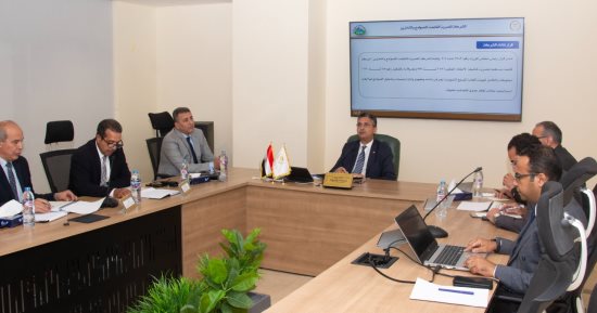 وزير التموين يتابع المخزون الاستراتيجى من الأقماح ومعدلات توريد المحصول المحلى
