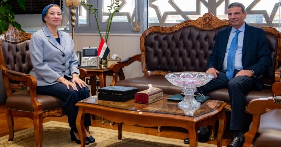 وزيرة البيئة ووزير الزراعة يناقشان إجراءات استباقية لمواجهة السحابة السوداء