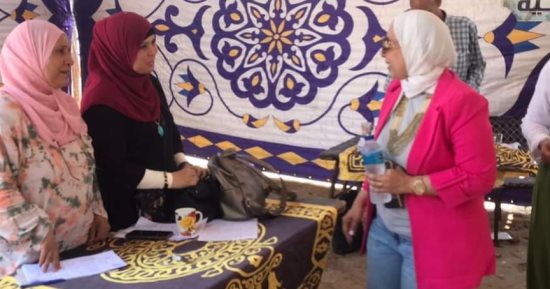 وكيل صحة الاسماعيلية تتفقد القافلة الطبية بمركز شباب شعيب تحت شعار "حياة كريمة"