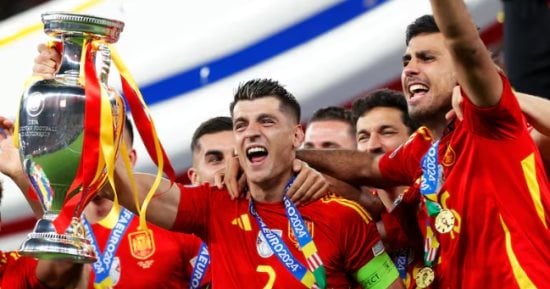 يويفا يقرر إيقاف موراتا ورودري مباراة واحدة بعد التتويج باليورو.. إعرف السبب