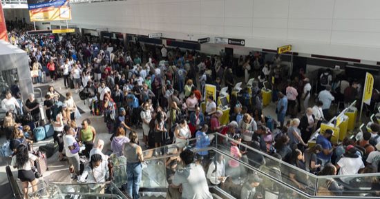 دلتا للطيران تلغى أكثر من 1000 رحلة بسبب توابع أزمة CrowdStrike