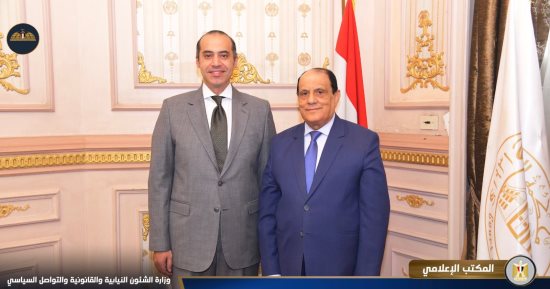 وزير الشئون النيابية خلال لقائه رئيس القضاء الأعلى: باب التعاون سيكون على أعلى مستوى