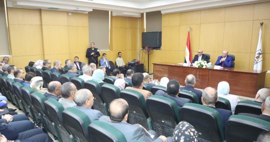 وزير التعليم ومحافظ بنى سويف يعقدان لقاء موسعا بقيادات التعليم بـ 3 محافظات