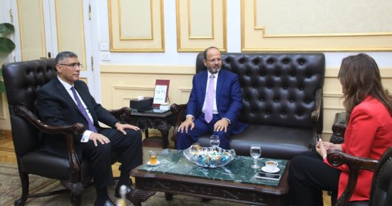 محافظ الجيزة يستقبل سفير جمهورية باكستان لبحث أوجه التعاون