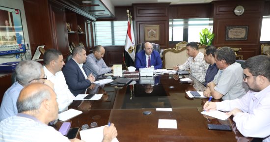 محافظ بنى سويف: حل عاجل للتخلص الآمن من ناتج صرف الخزانات الأهلية لقرية بنى سليمان